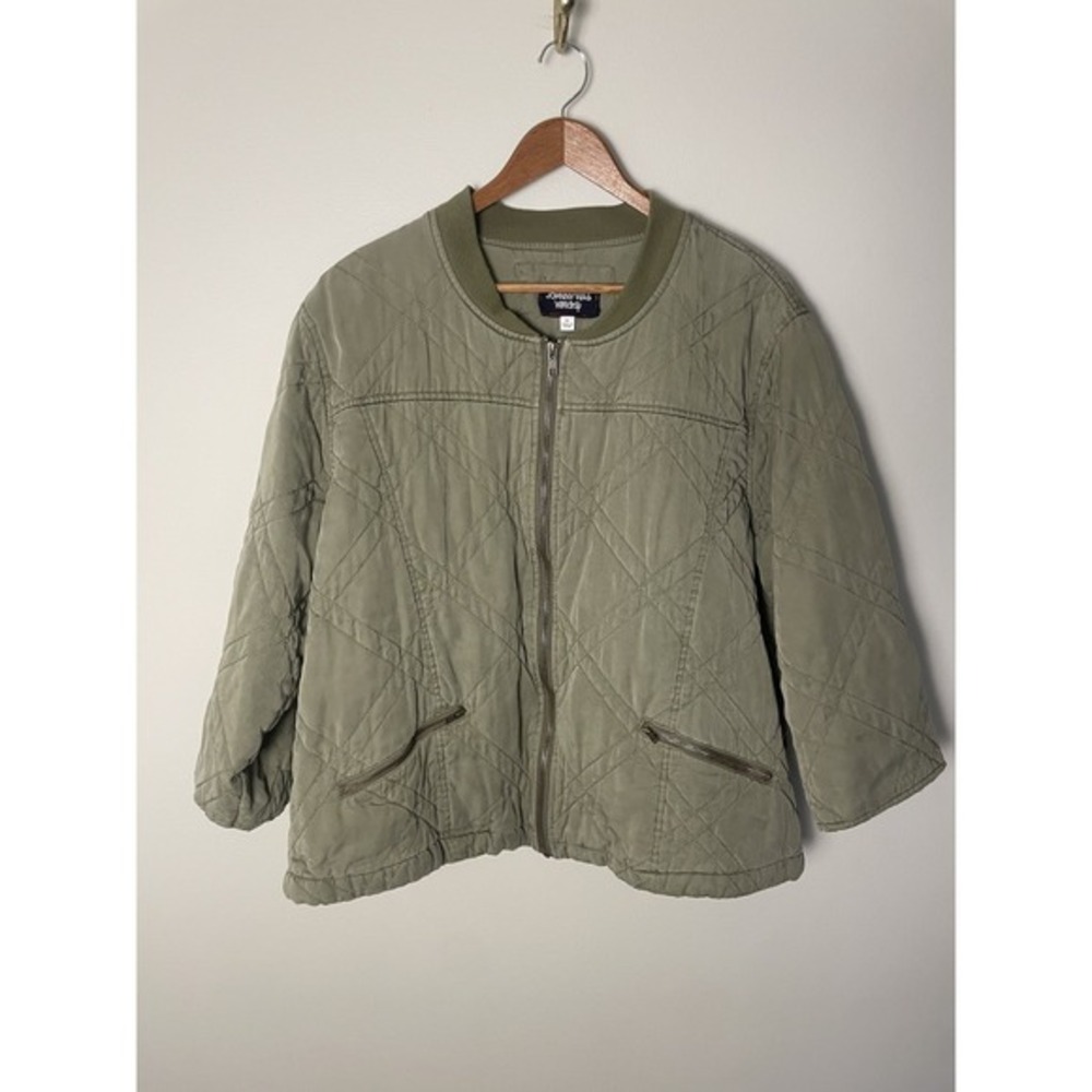 Johnny Was‎ Workshop Quilted 3/4 Length Sleeve Olive Green Shacket. Size XL.